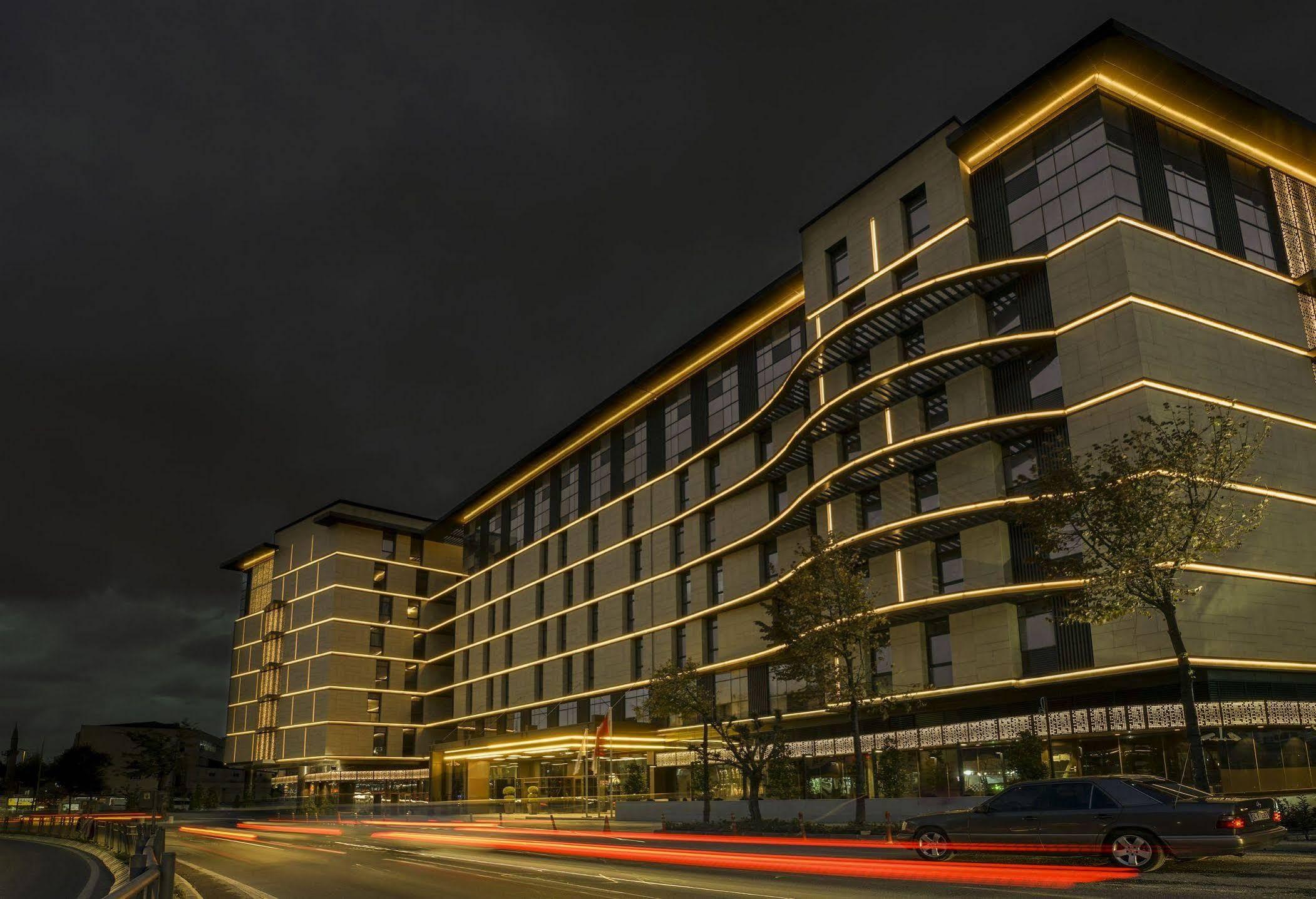 Sheraton Istanbul City Center Exteriör bild