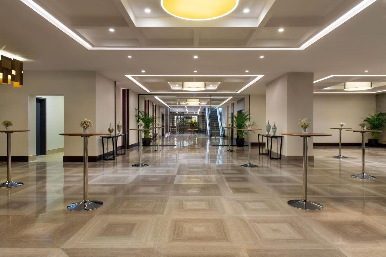 Sheraton Istanbul City Center Exteriör bild